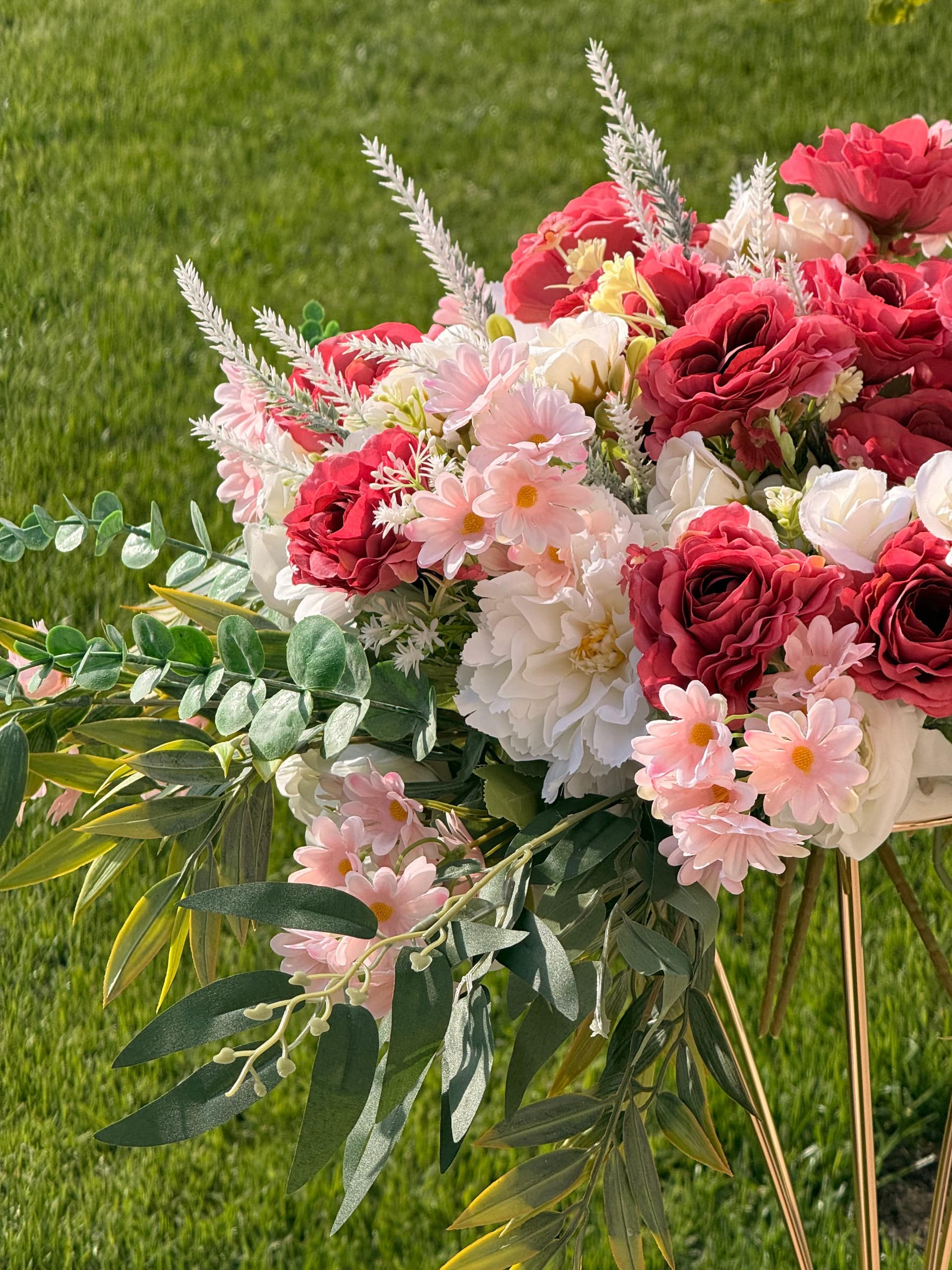 Aranjament floral nuntă elegant